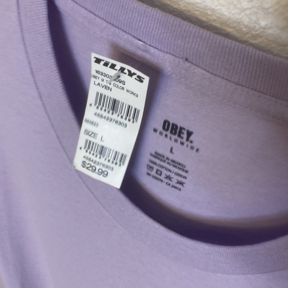 Large purple redemption works obey t shirt. 100% cotton and it is in brand new. - Picture 5 of 6